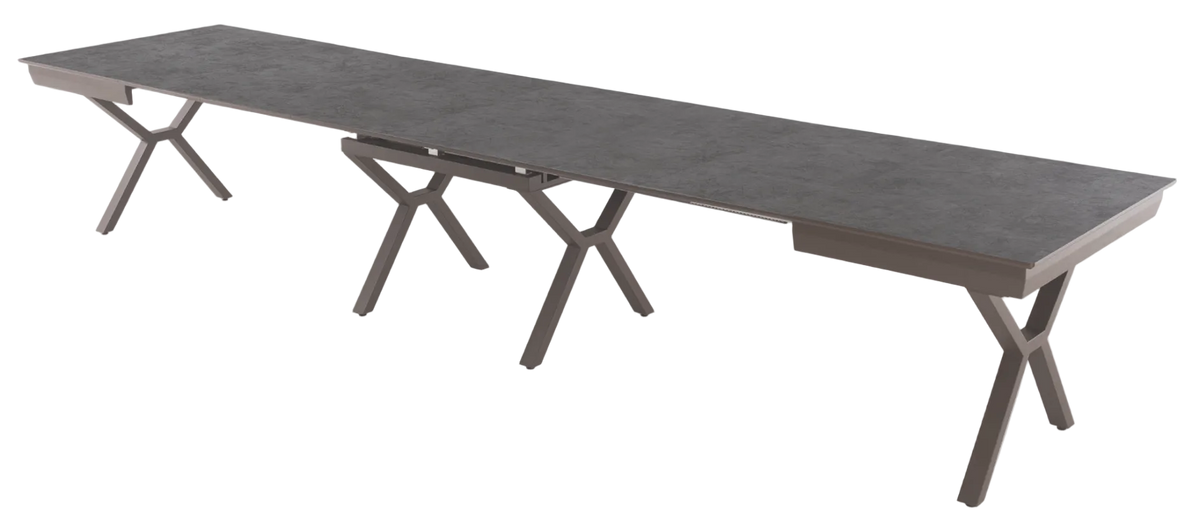 Petra ausziehbarer Esstisch 140–440 cm